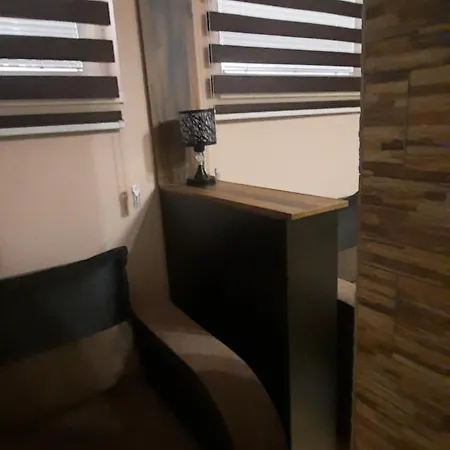 Apartman, Preko Puta Mone *