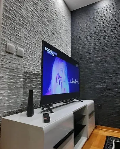 Apartman, Preko Puta Mone * Zlatibor